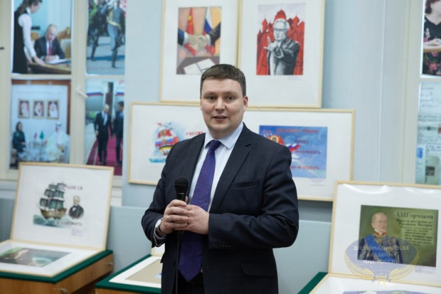 В Дипломатической академии МИД России прошла встреча с первыми победителями международной акции «Дипломатия: во имя Мира». В Дипломатической академии МИД России прошла встреча с первыми победителями международной акции «Дипломатия: во имя Мира». 6
